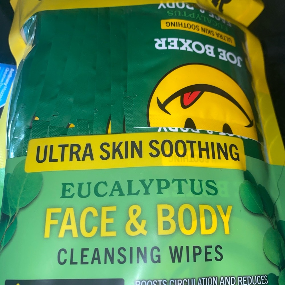 Joe Boxer Eucalyptus and Grapefruit Cleansing Wipes 5 packs